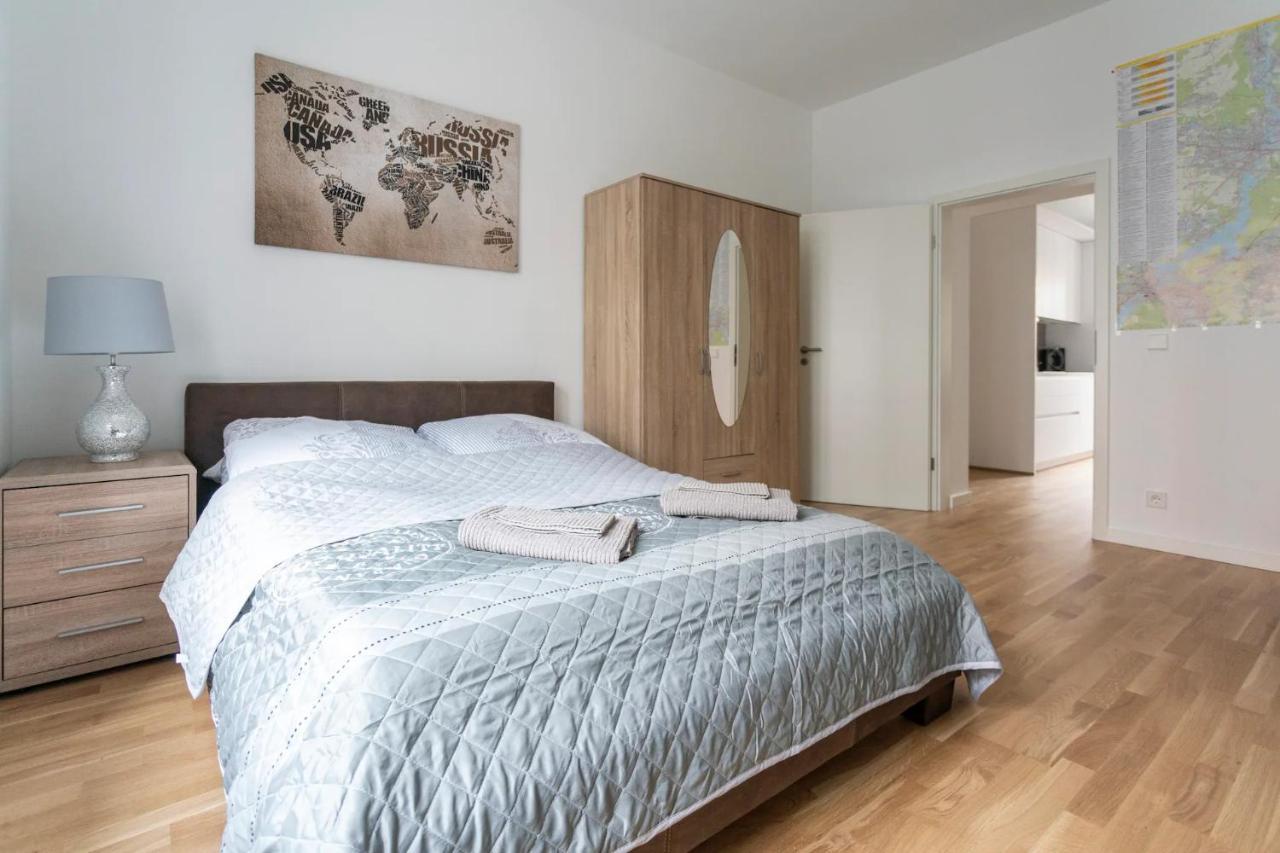 A Stylish Apartment In The Center Of True Берлин Экстерьер фото